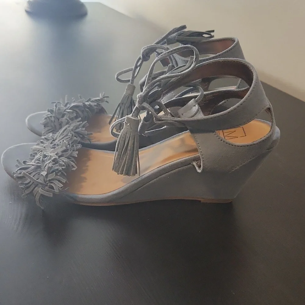 Material Girl Women's wedge sandal - Picture 4 of 6